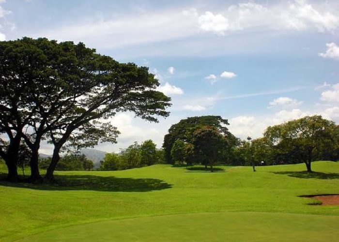 Victoria-Golf-Kandy2