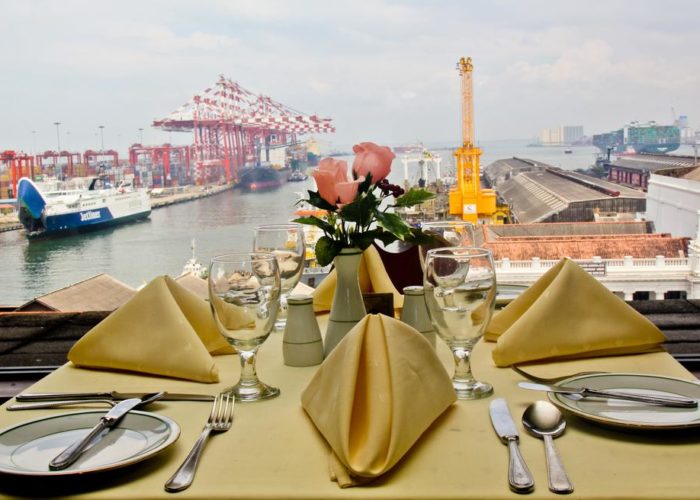 View Grand Oriental Hotel